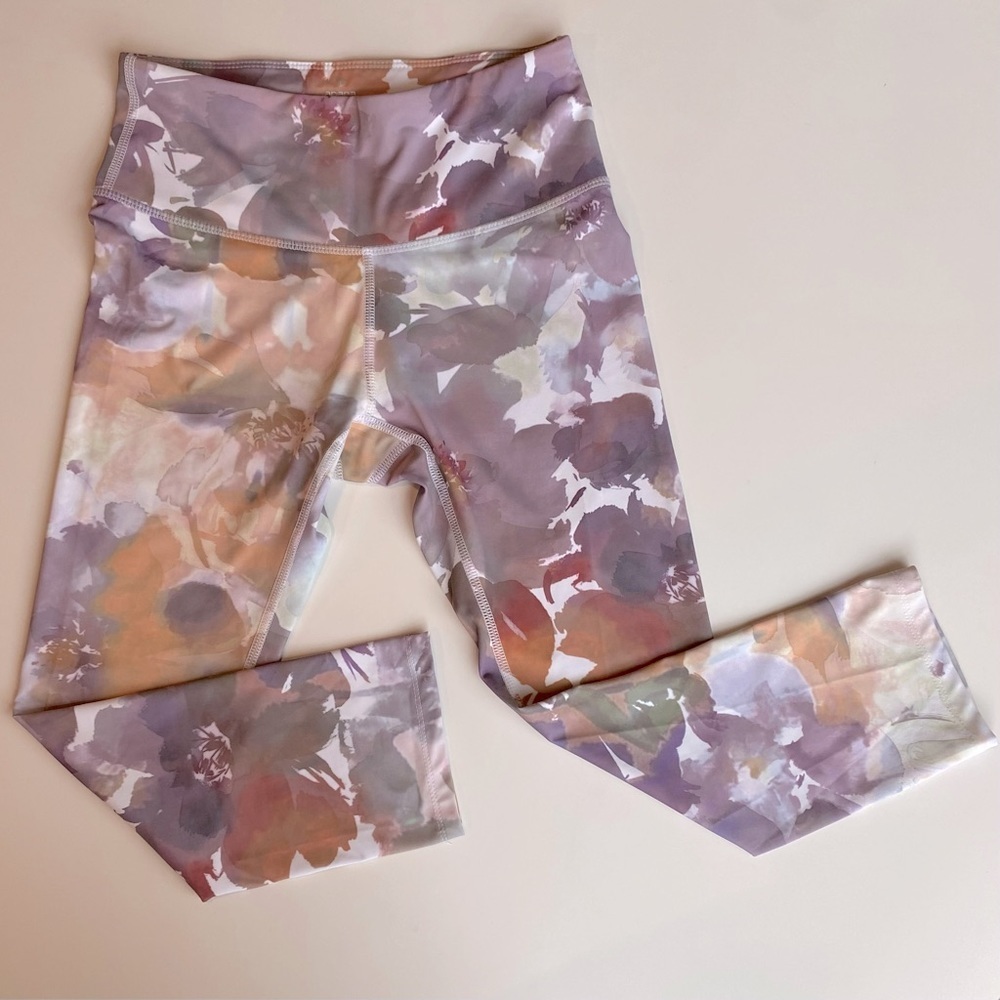 Apana leggings.. you can never have enough!!